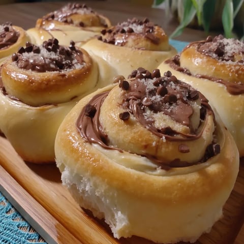 Chocolate-filled Nutella rolls